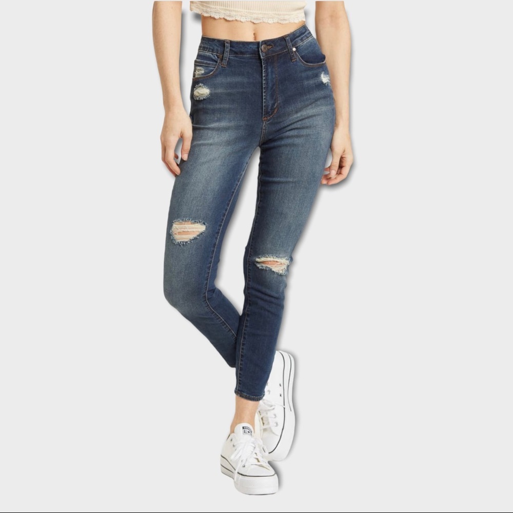 Articles Of Society Heather Distressed Straight Leg Jeans
